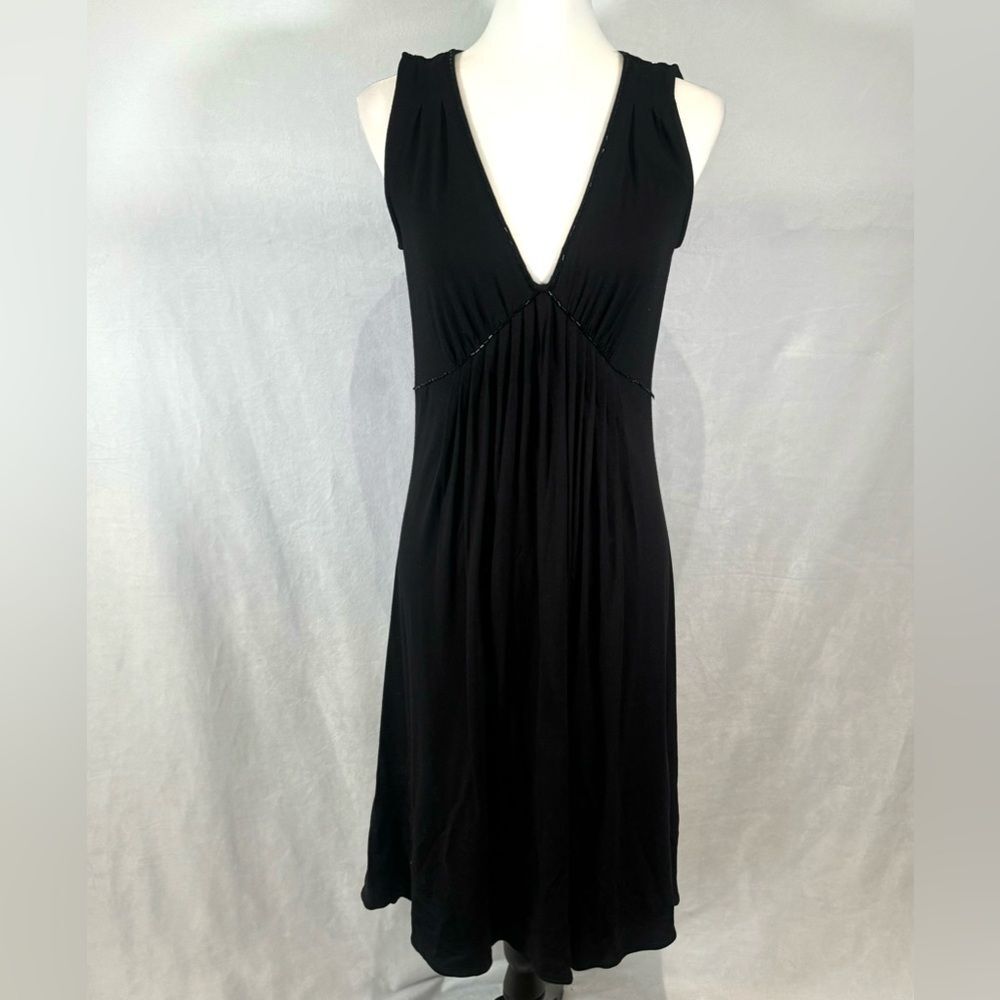 Kenneth Cole black bead lined vneck midi dress size small